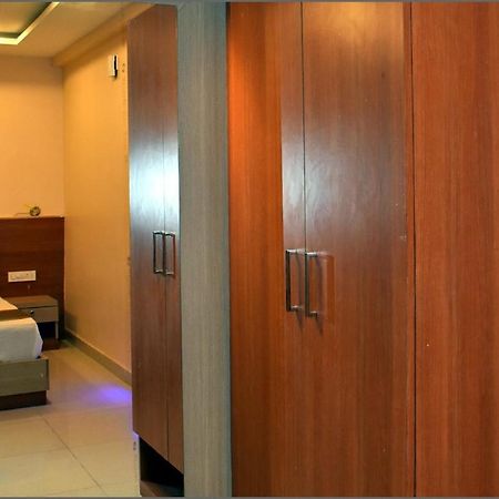Subarnarekha Inn Jhargram ภายนอก รูปภาพ